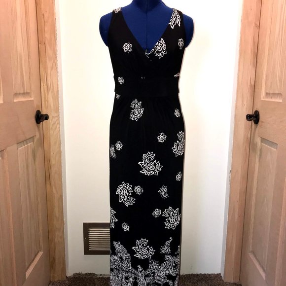 Floral Maxi Dress - Picture 1 of 5